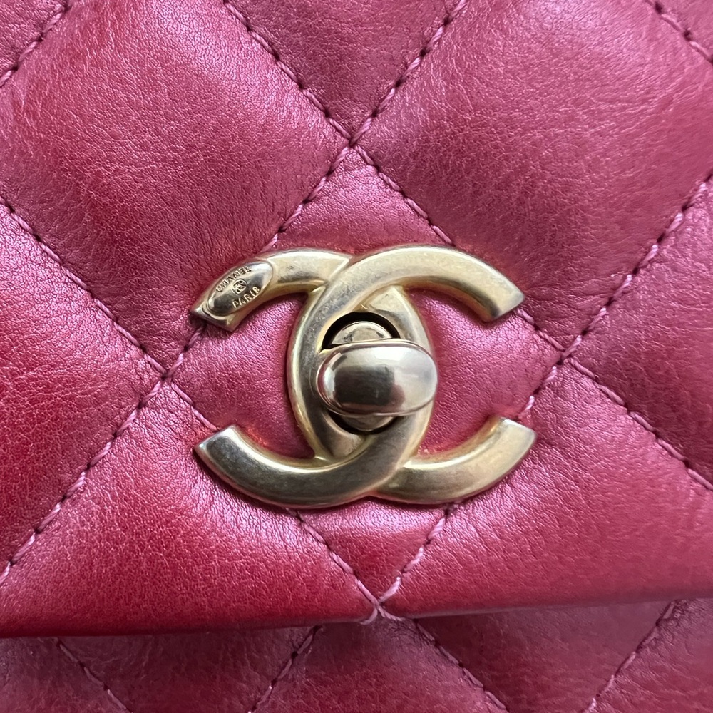 Chanel Quilted Mini Shoulder Bag Red - Picture 4 of 16